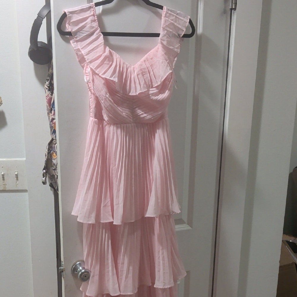 Lulu's Pink Pleated/Ruffles Off-the-Shoulder Maxi Dress/Gown NWT XS